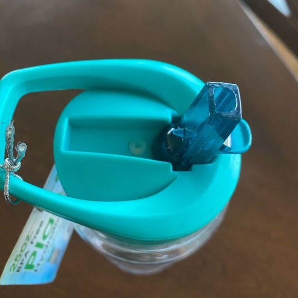 Plastic Hydration Bottle with Sippy Cap and Straw - Picture 4 of 5